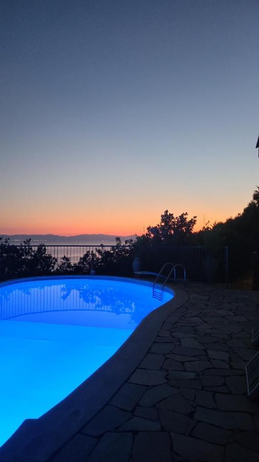 Villa Panoramica Tra Suggestive Notti Stellate. Torre delle Stelle Eksteriør billede